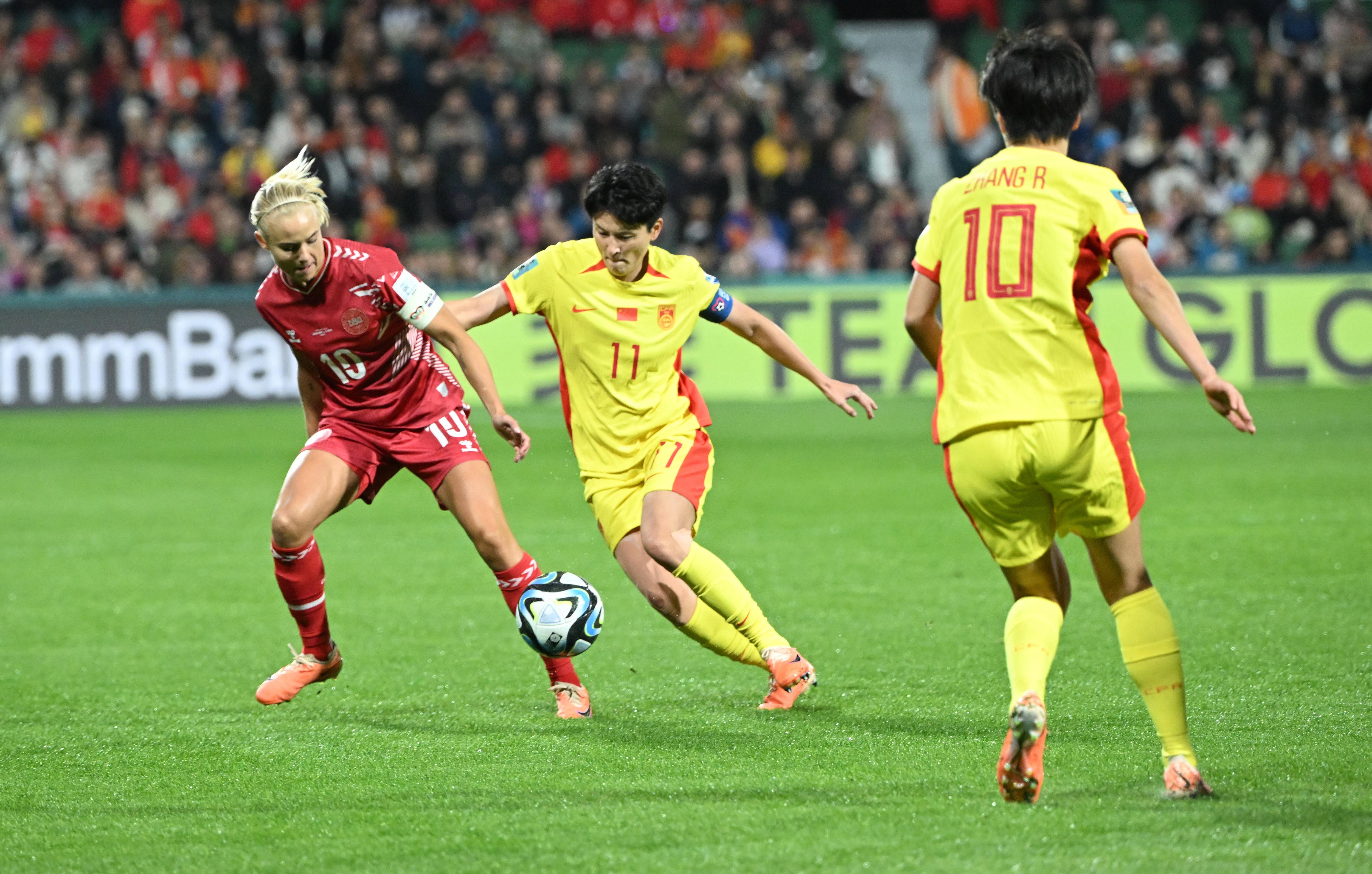 包含国际杯赛事女足代表展现出色表现,备战火热的词条 包含国际杯赛事女足代表展现出色表现,备战火热的词条