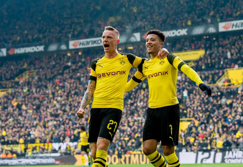 传奇降临！桑乔梅开二度助球队晋级