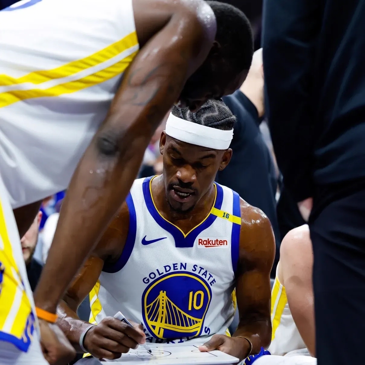 巴特勒官方公布新规，状态爆棚引发争议，掘金球迷热议！