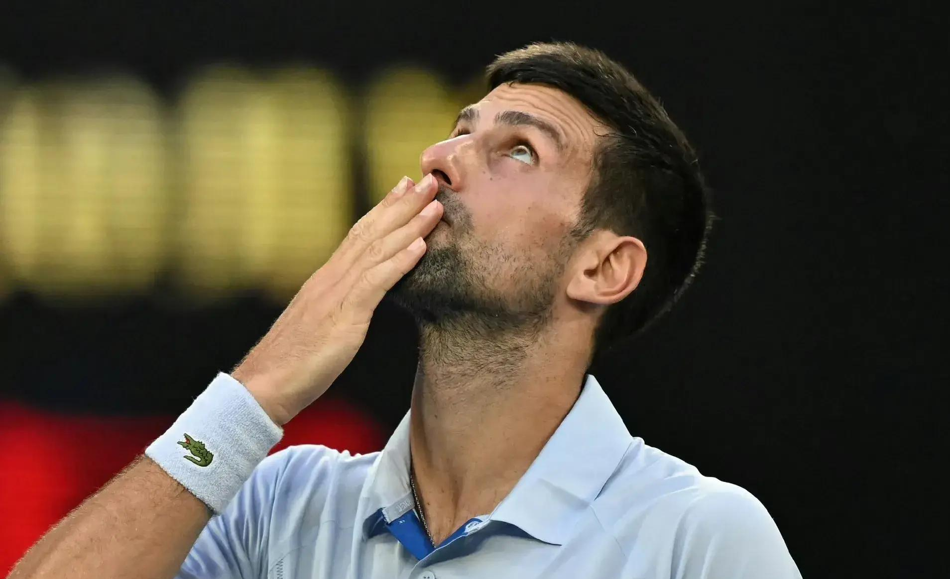 安东尼撑杆跳比赛回放 安东尼撑杆跳比赛回放